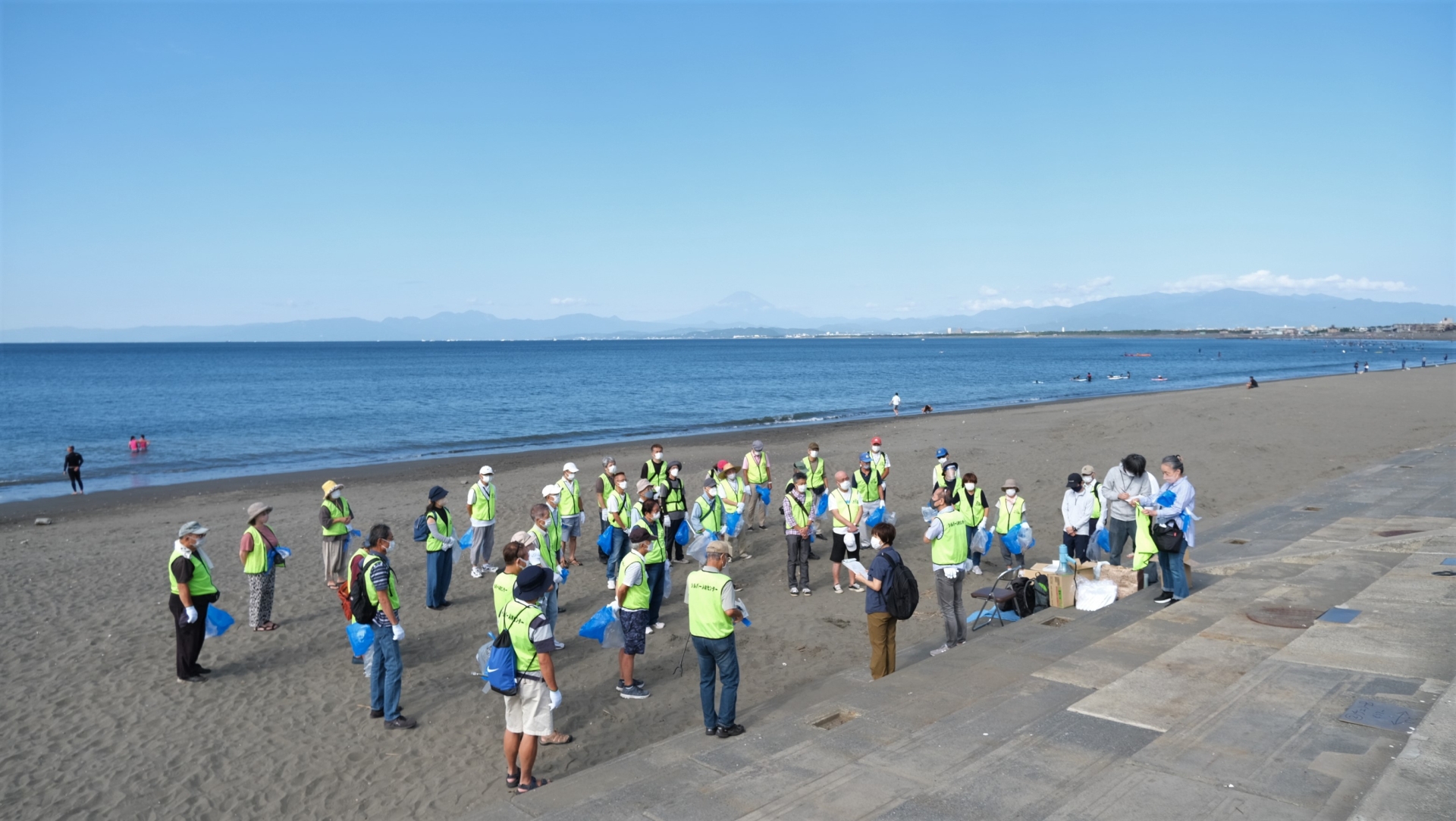 令和4年度　海岸清掃ボランティアを行いました。!